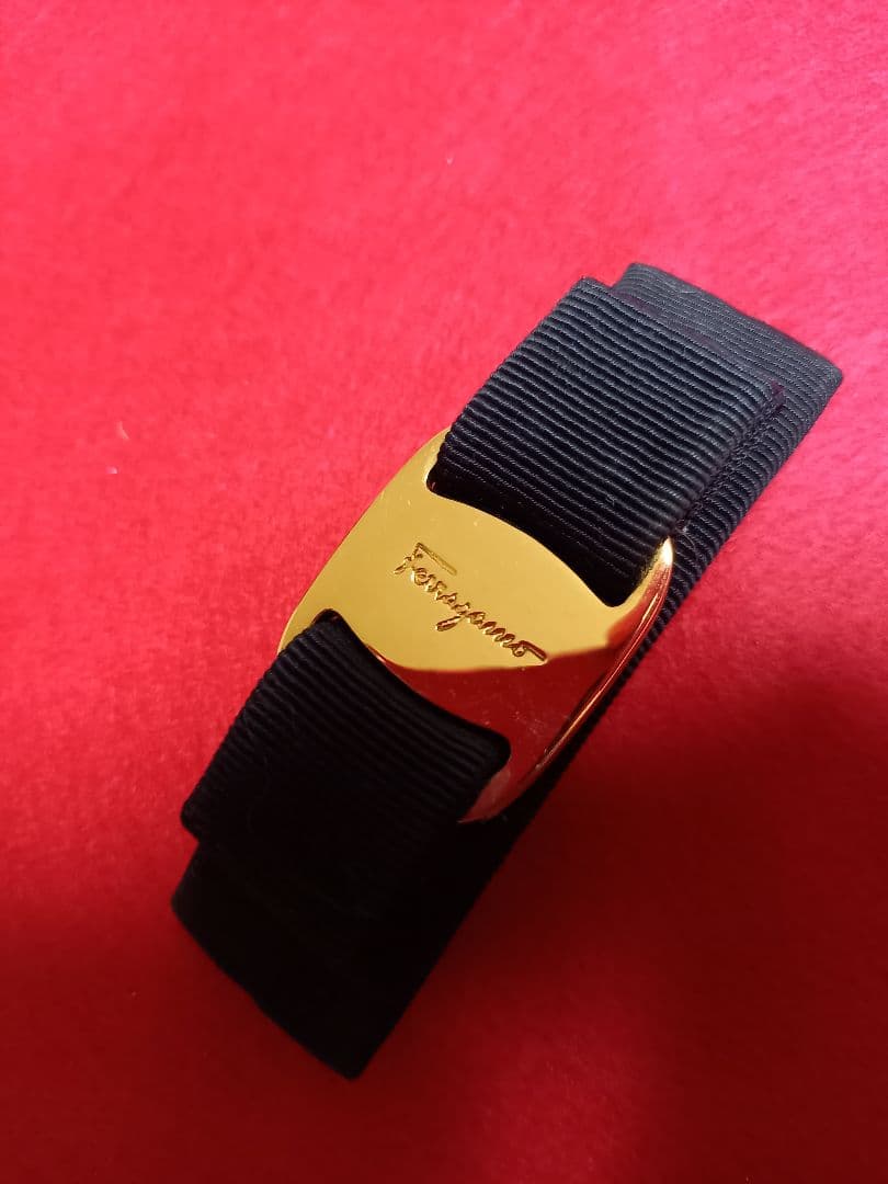 フェラガモ　Salvatore Ferragamo　ヴァラ　バレッタ