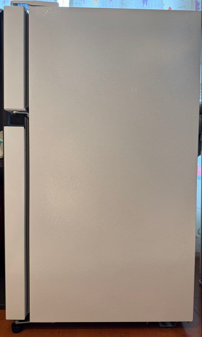 2025年製ハイセンス冷蔵庫87L 冷蔵63L 冷凍24L HR-B91HW