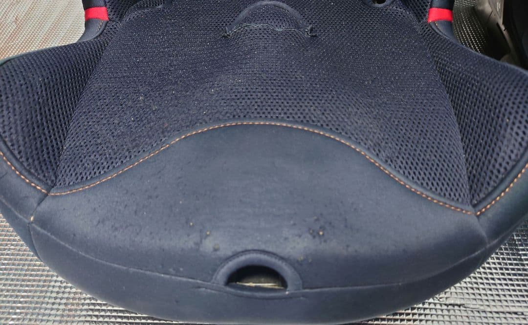 エールべべ パパットグランス ISOFIX ジュニアシート ネイビー　2台