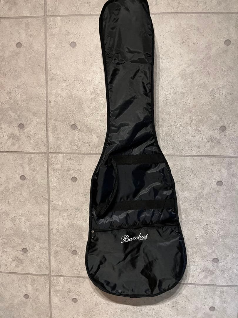 美品　ベース　Bacchus バッカス BJB-1-RSM/M BLK