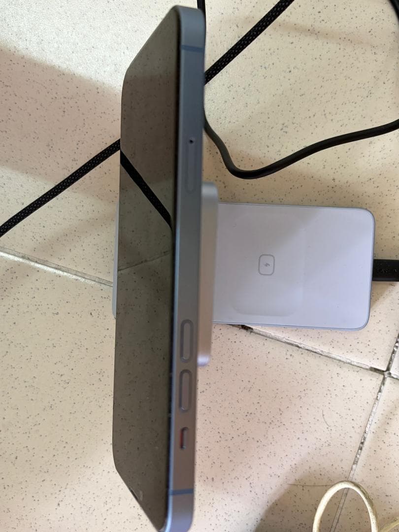 Iphone 14 プラス　１２８GB　ブルー