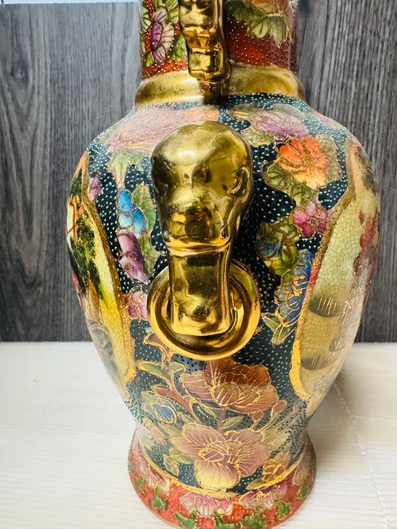 薩摩焼「武者合戦図」壺金彩 耳付 縁起物 アンティーク飾り物 置物 時代物 飾壺