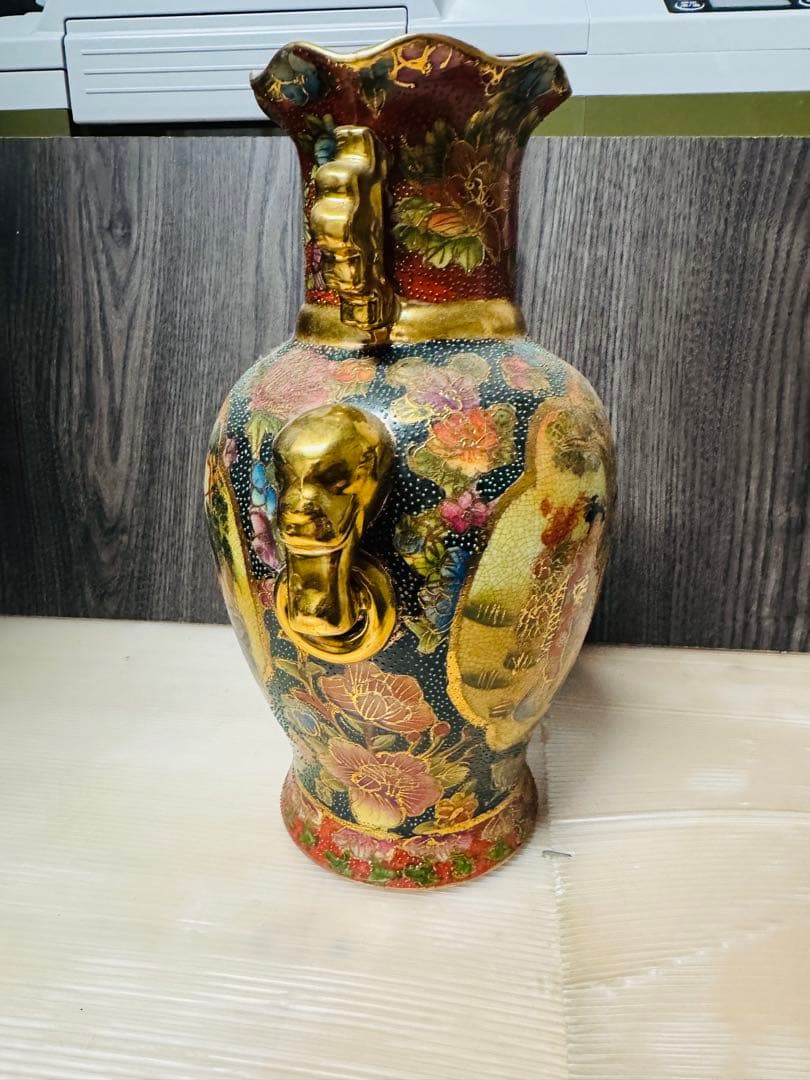 薩摩焼「武者合戦図」壺金彩 耳付 縁起物 アンティーク飾り物 置物 時代物 飾壺