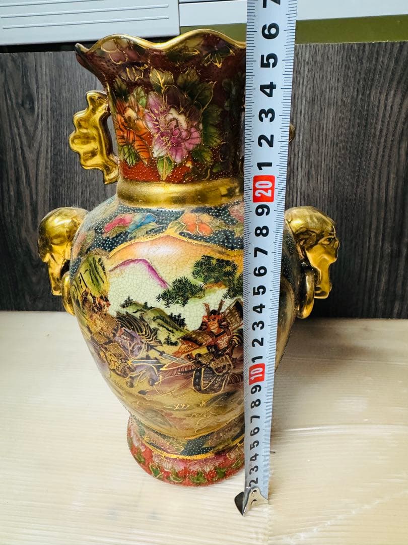 薩摩焼「武者合戦図」壺金彩 耳付 縁起物 アンティーク飾り物 置物 時代物 飾壺