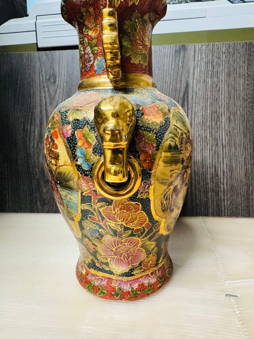 薩摩焼「武者合戦図」壺金彩 耳付 縁起物 アンティーク飾り物 置物 時代物 飾壺