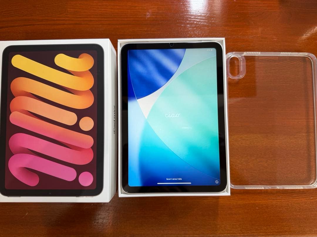 iPad mini (第7世代) Wi-Fi 128GB + ケース