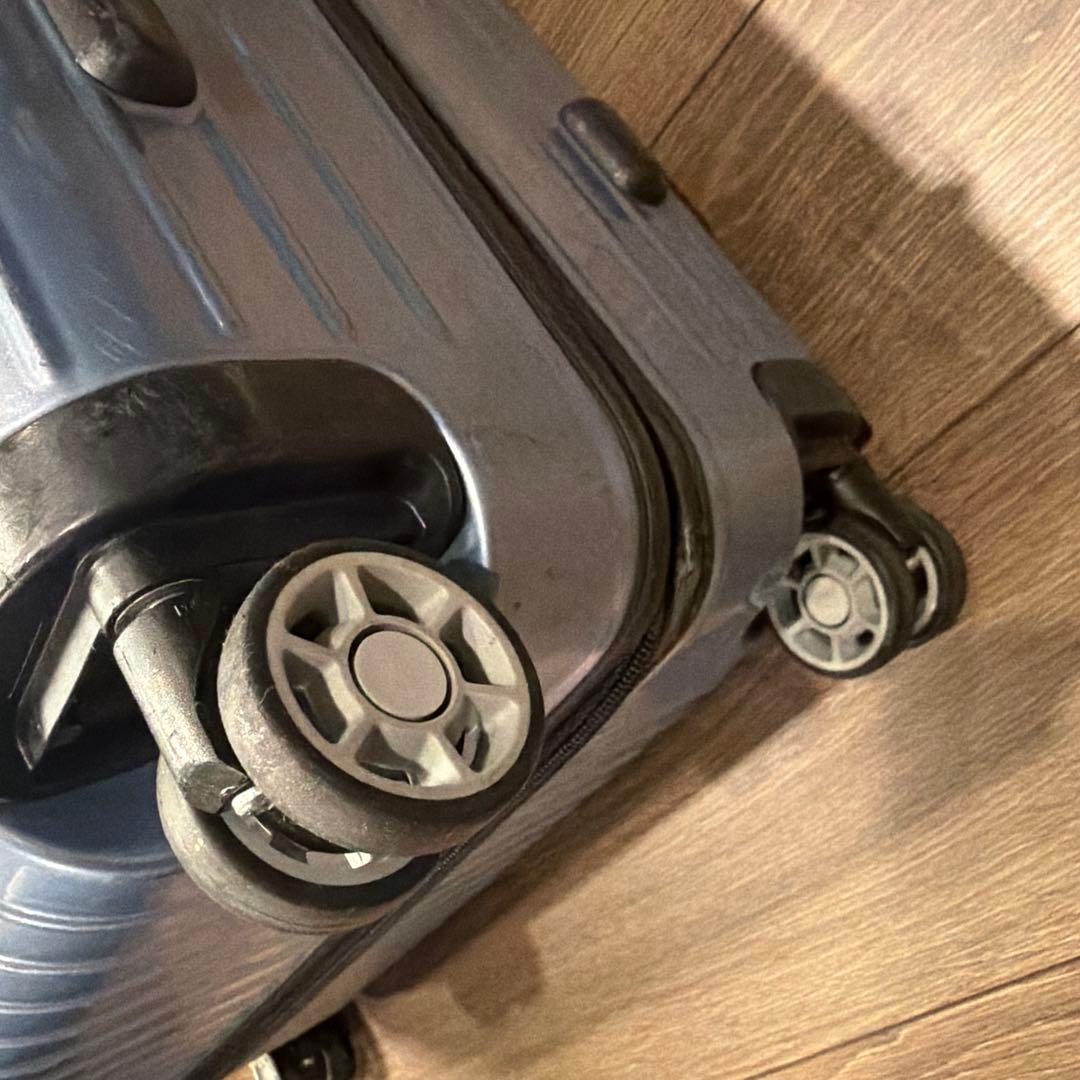 リモワ！RIMOWA！限定色 スーツケース！SALSA AIR