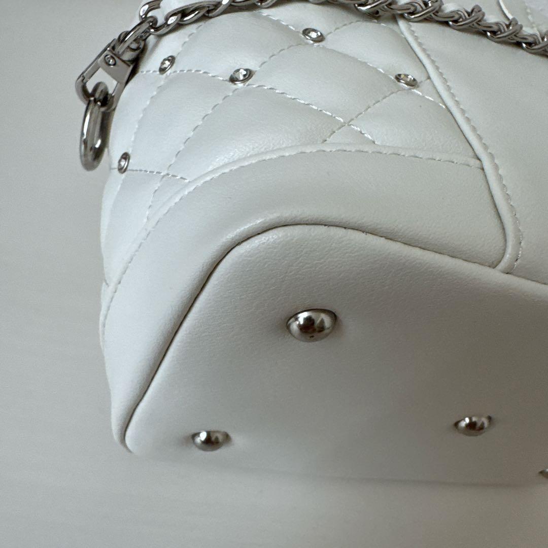 【大人気】pium ビジューキルティングバニティバッグ 白　ピウム　アイボリー