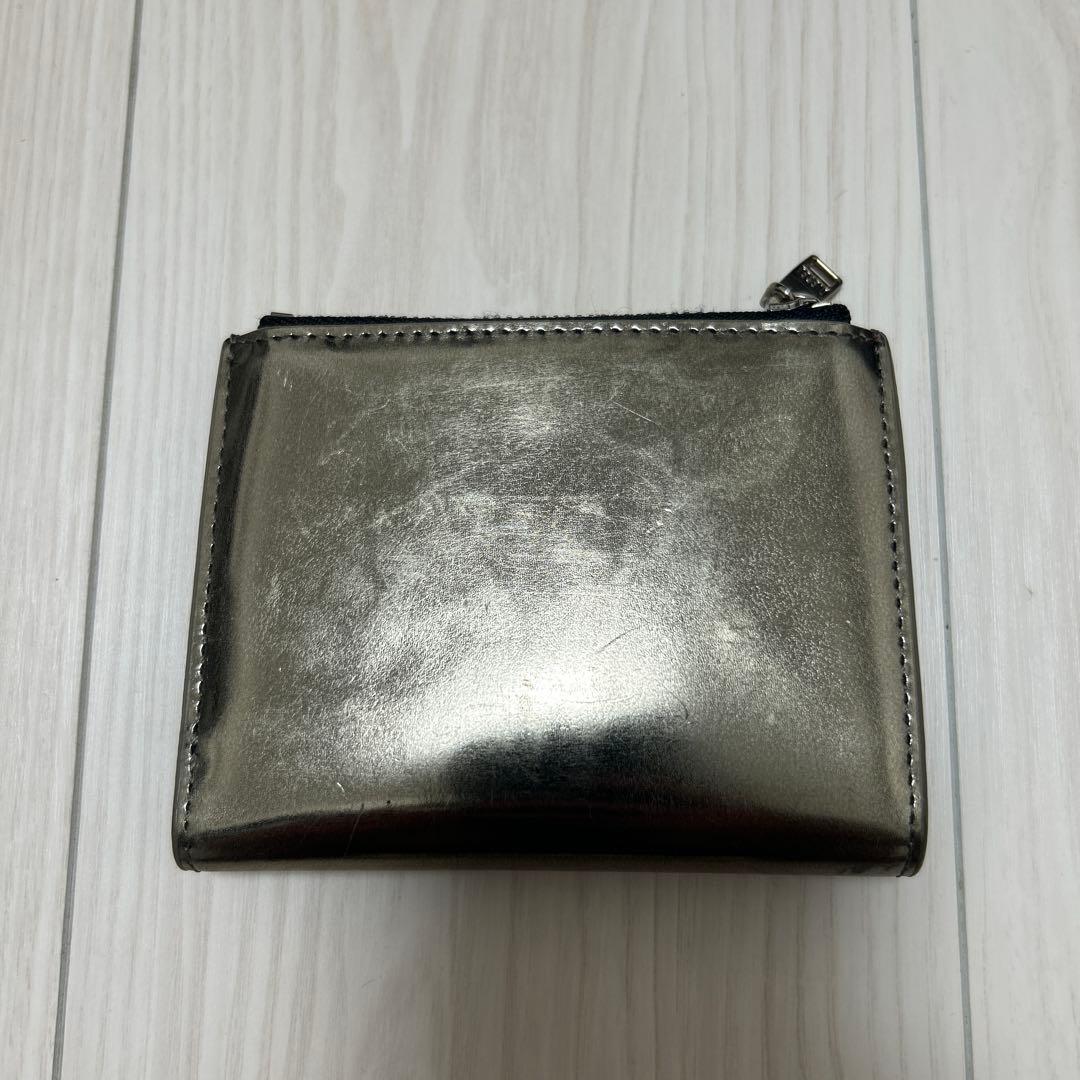 ディーゼル　DIESEL シルバー 二つ折り財布　レザー　bi-fold 折財布