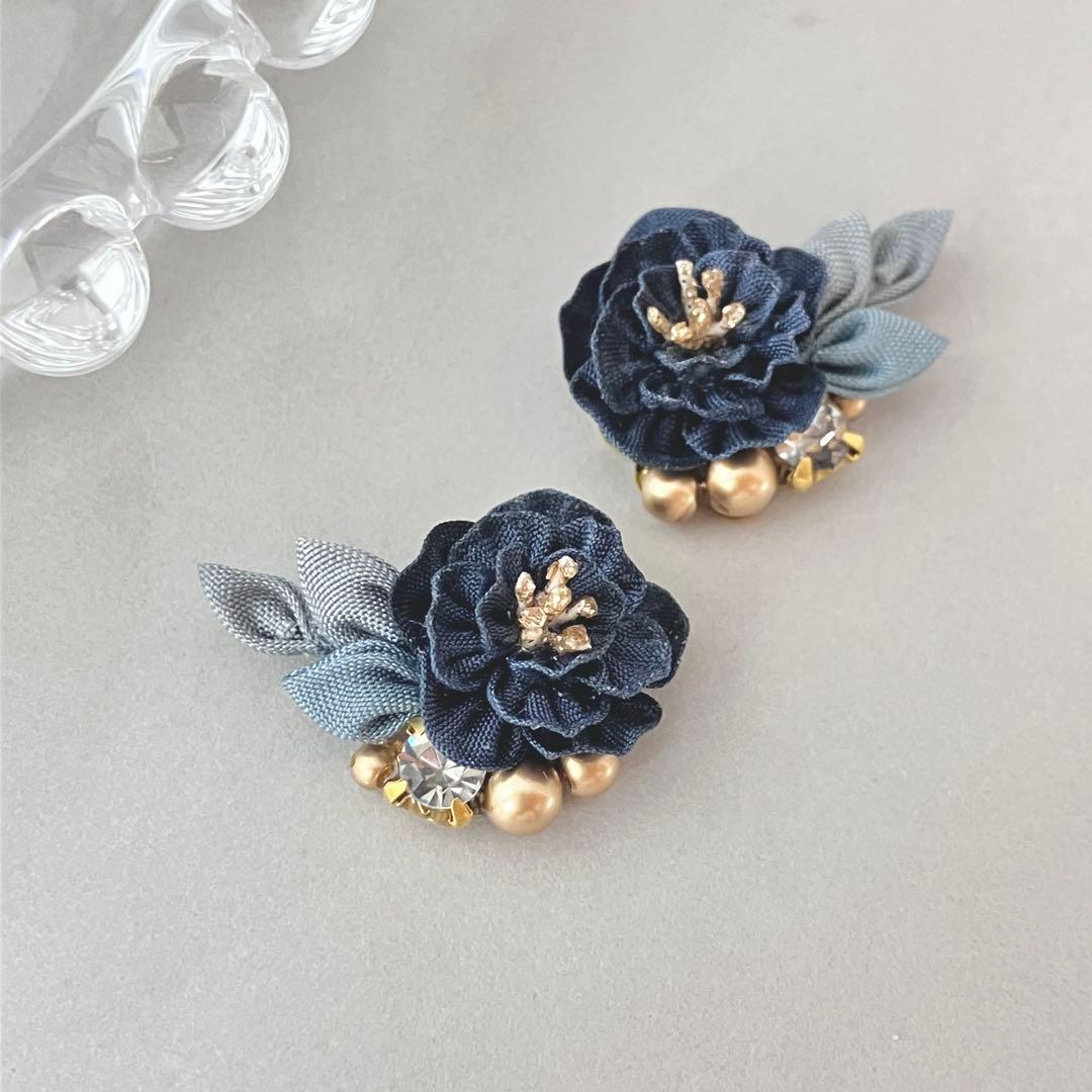 no.614 オフホワイト×マットゴールドリーフピアスイヤリング 和風　着物