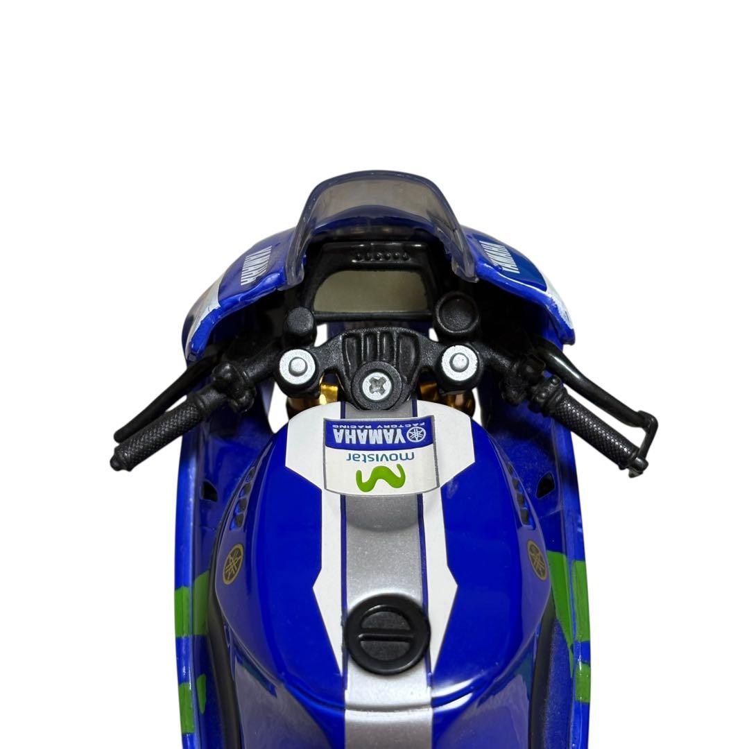 YAMAHA YZR-M1 モビスターヤマハ ロッシ No.46