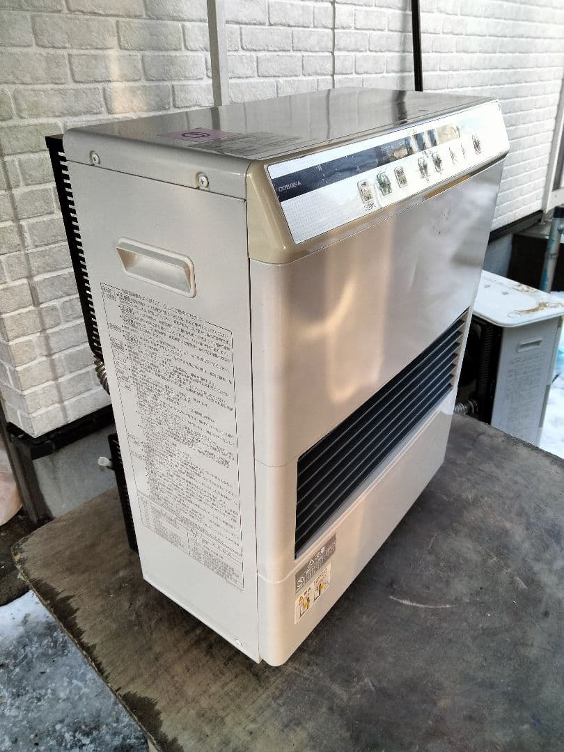 札幌発コロナFF温風石油ストーブ！品番「FF‐4211GS」2011年式中古品③
