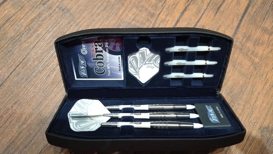 ■新品未使用■DMCダーツ ■Cobra Mark I Actute