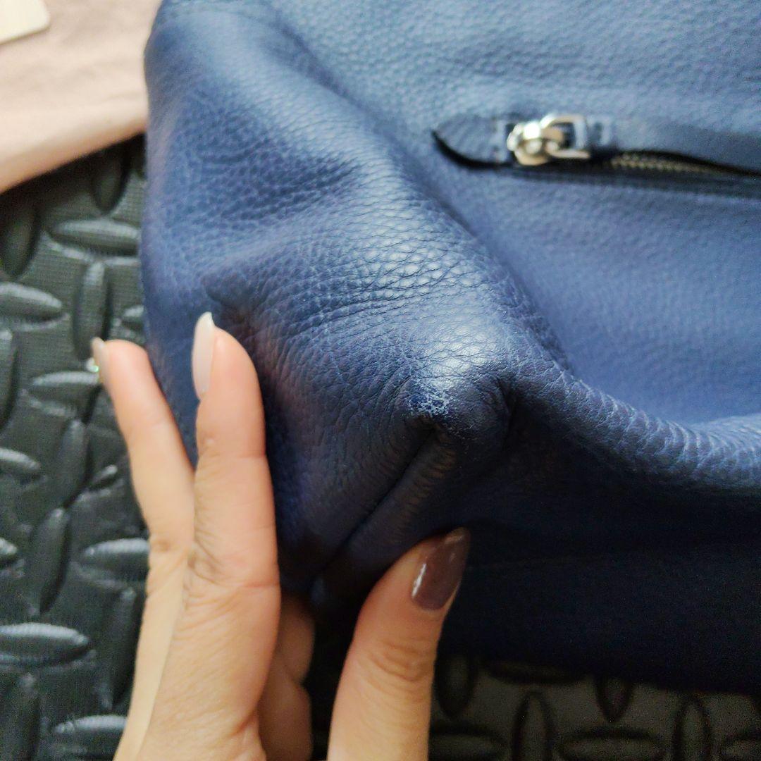 miu miu ネイビー レザー トートバッグ