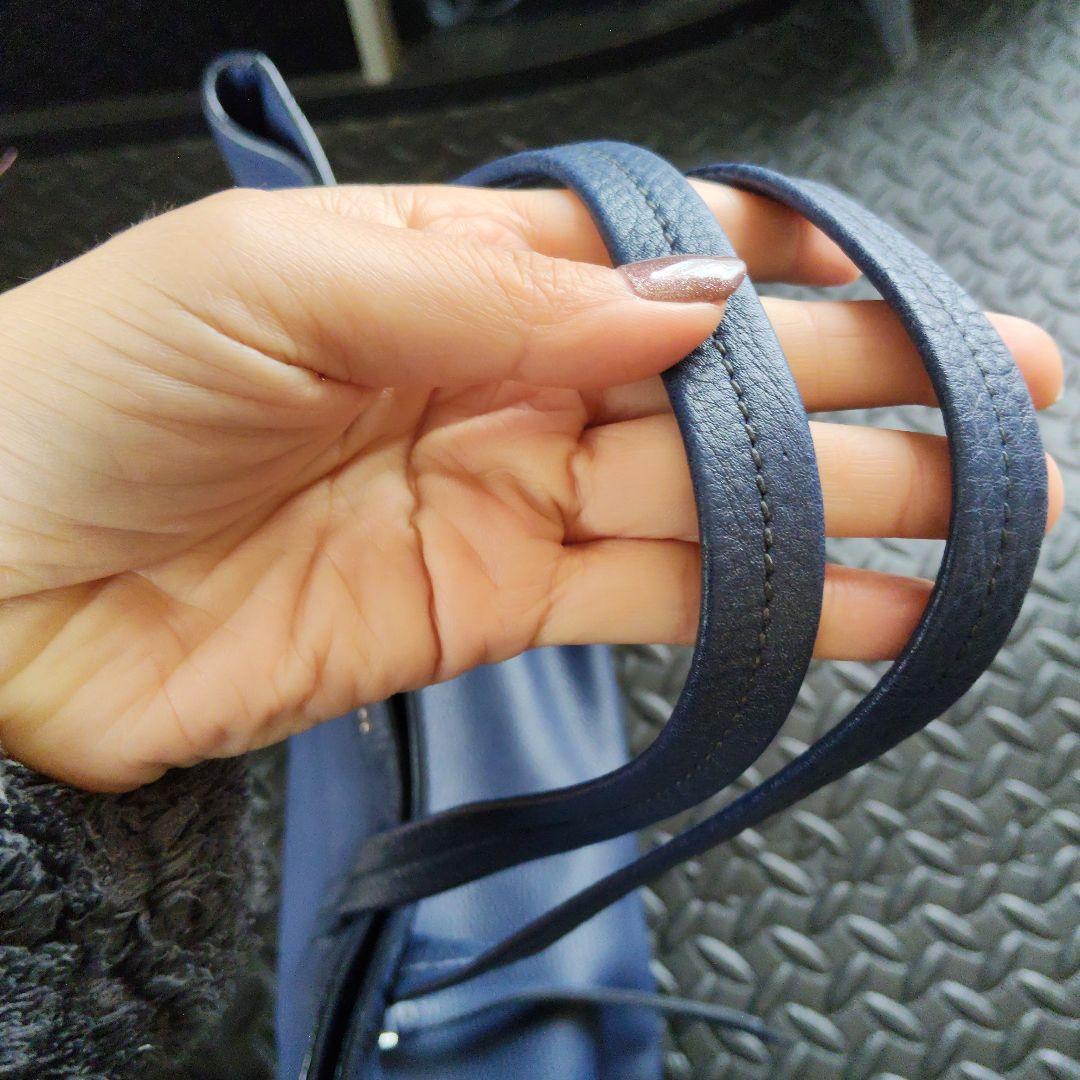 miu miu ネイビー レザー トートバッグ