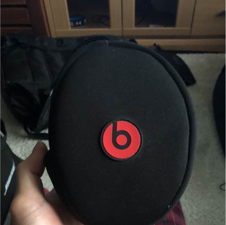 Beats by dr.dre オンイヤーヘッドホン