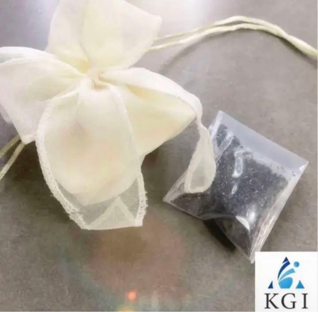 本物の流れ星の粉✨✨✨⭐️隕石⭐️✨✨✨