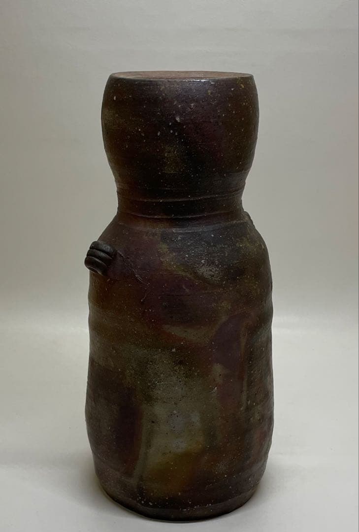 県指定重要無形文化財　金重道明　備前焼　耳付花入　共箱 　　　y16