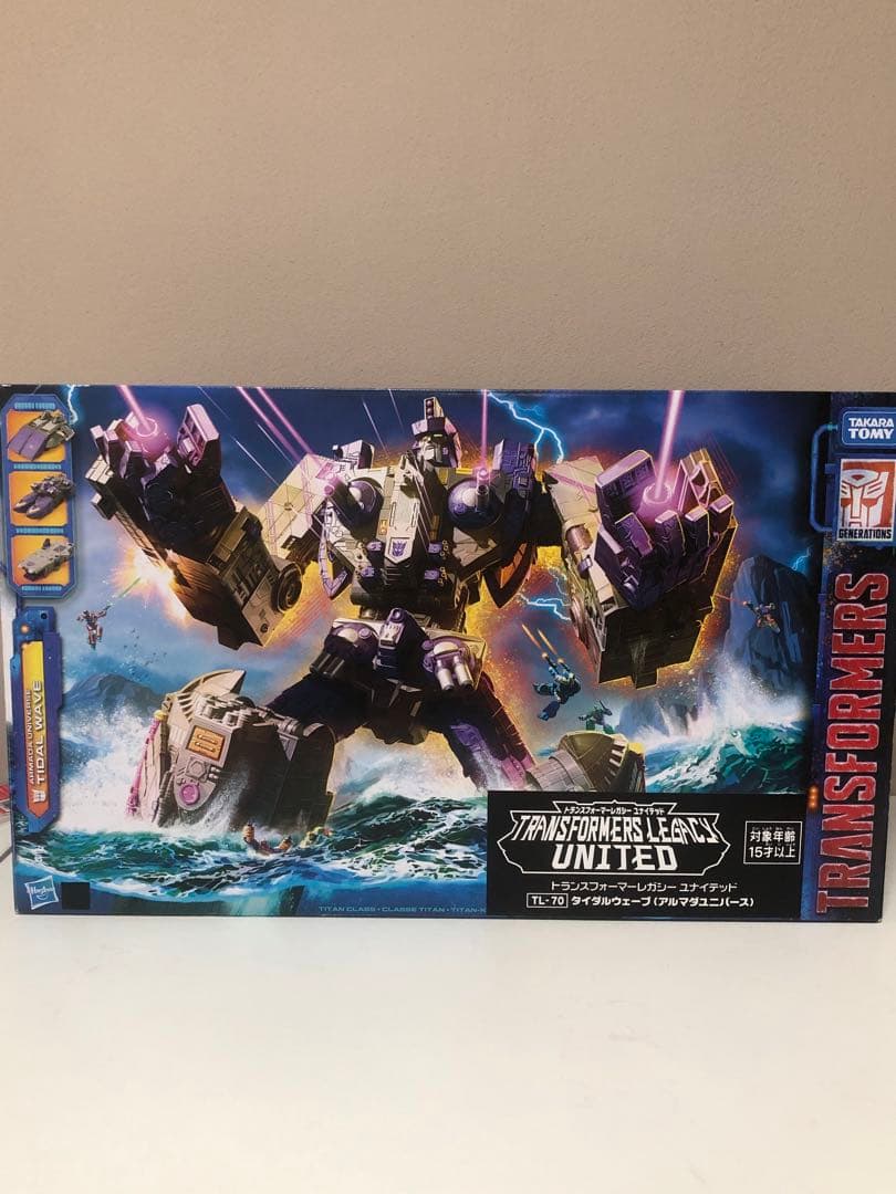トランスフォーマーレガシーユナイテッド　タイダルウェーブ（アルマダユニバース）