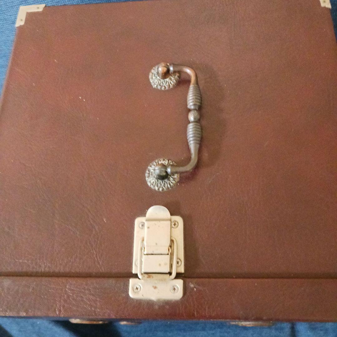 メジロ寝かせ箱　4籠　九谷焼おちょこ付き