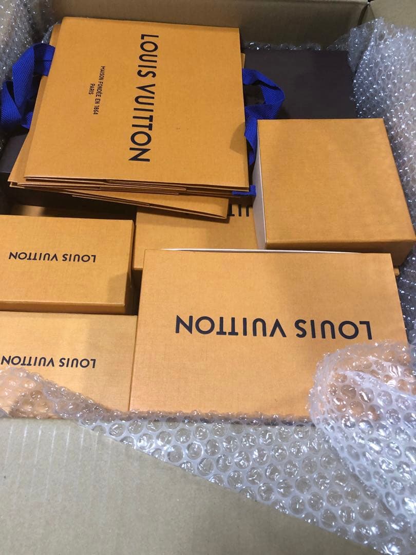 難あり品　ルイヴィトン　お財布、小物等用箱　41箱