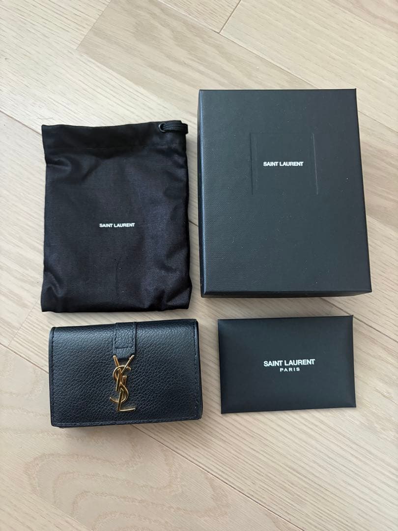 Saint Laurent 三つ折財布