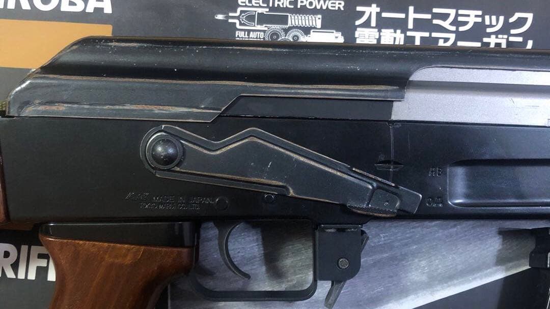 東京マルイ　スタンダード電動ガン　ak47