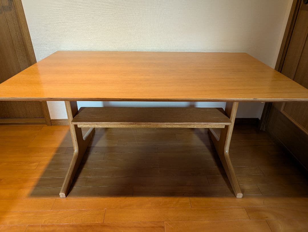 《送料込》無印良品 リビングでもダイニングでもつかえる テーブル4 食卓机