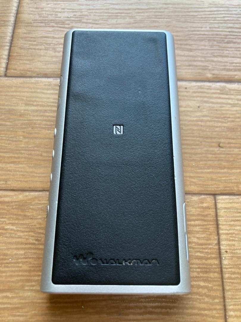 ジャンク Sony NW-ZX300　シルバー ウォークマン　ハイレゾ対応