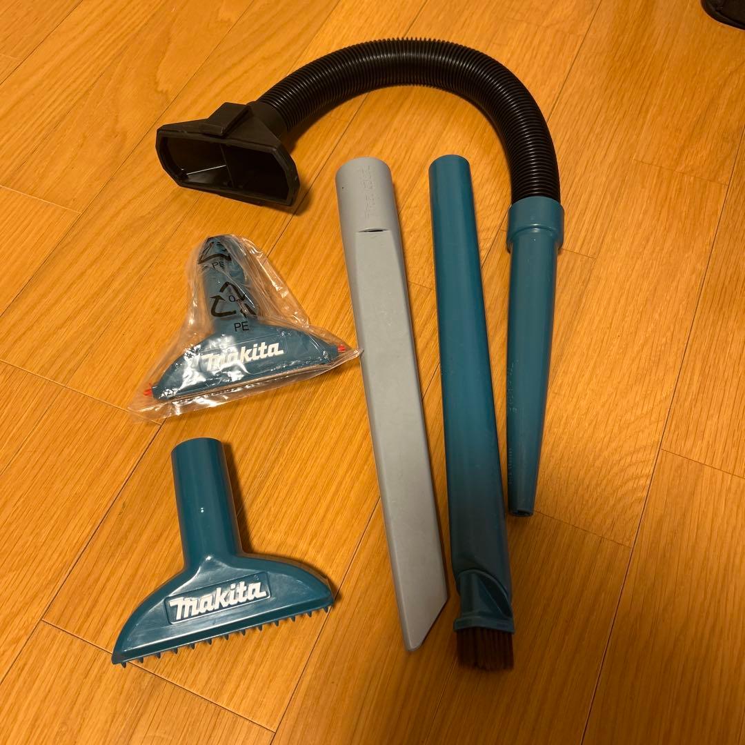 【美品】マキタ充電式クリーナー　一式セット　CL184D