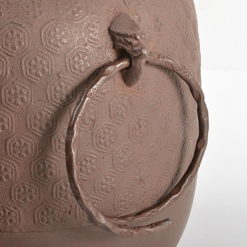 茶道具　釜師　畠春斎作　亀甲文釜　鉄釜　共箱　M　R5520C