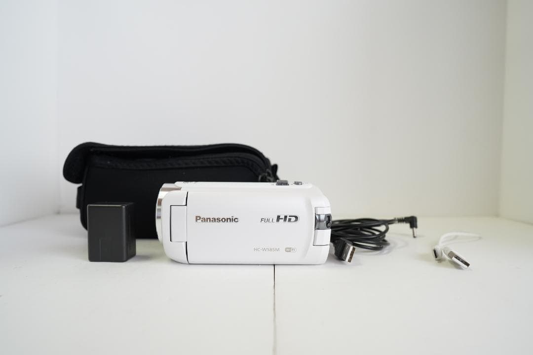 【新品同様】Panasonic HC-W585M+アクセサリーキット+三脚