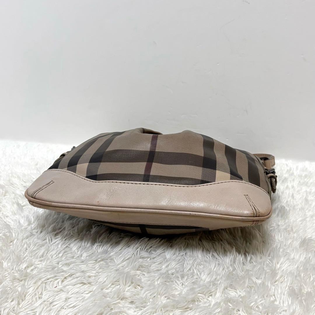 【美品】 バーバリー ショルダーバッグ 斜め掛け スモークドチェック
