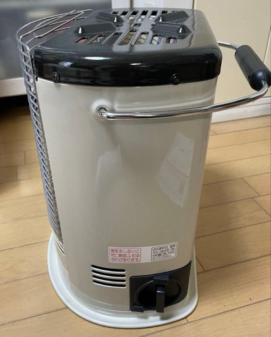 iwatani カセットガスストーブ CB-STV-DKD3 美品