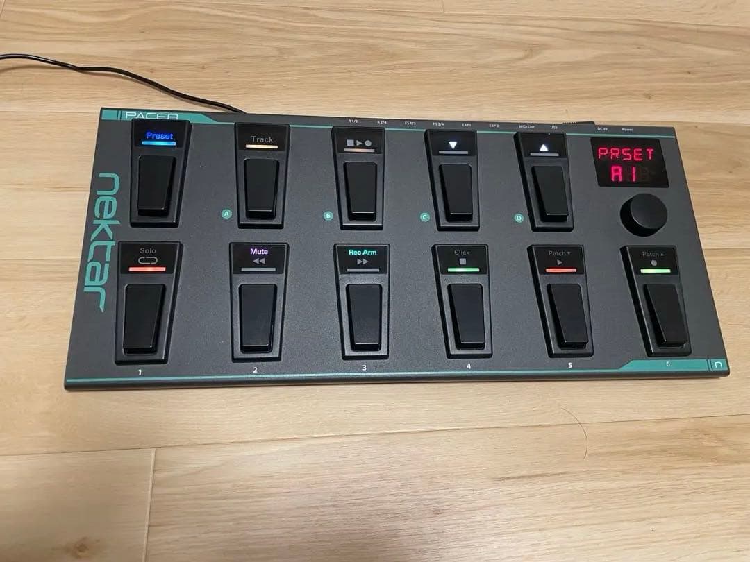 NEKTAR PACER MIDIフットコントローラー