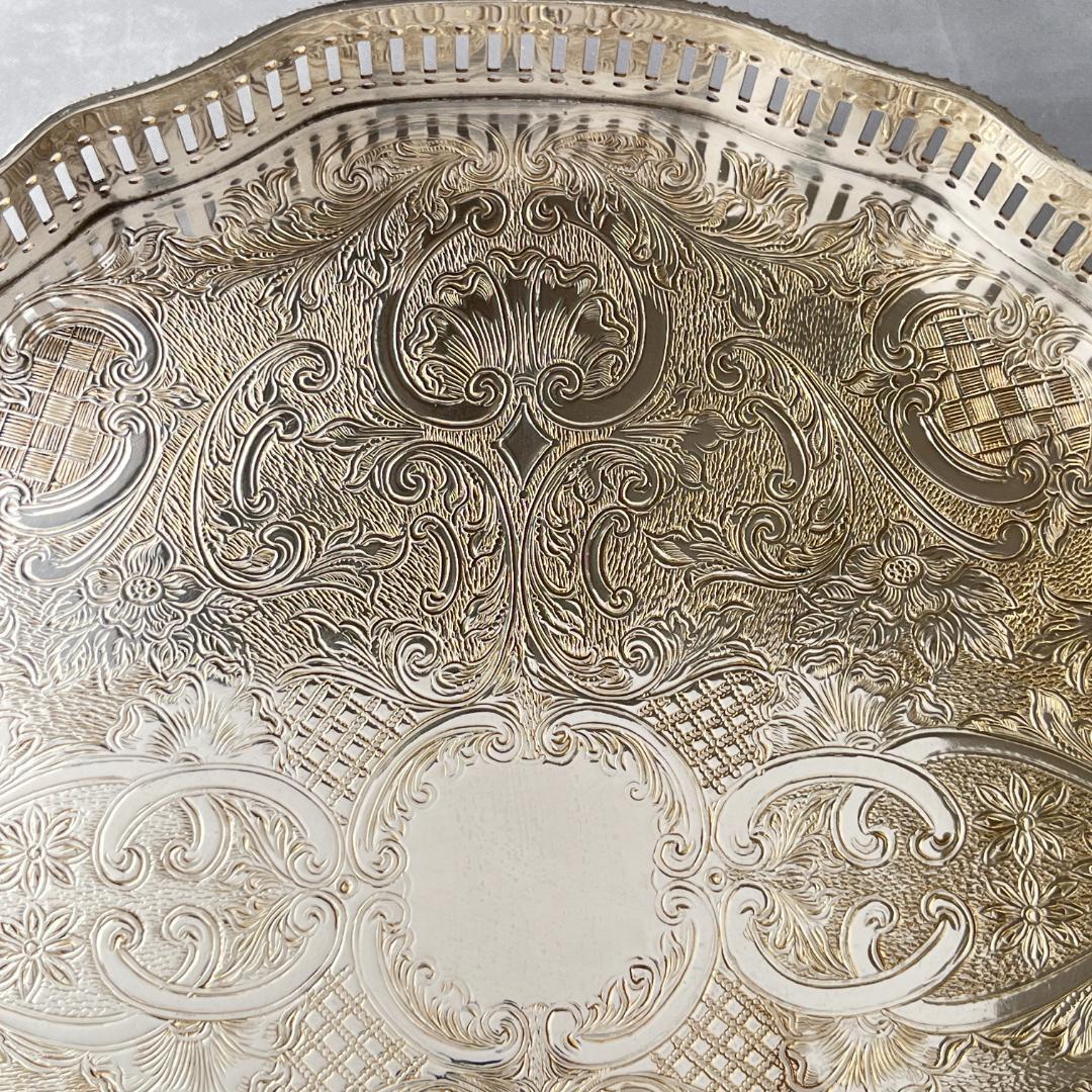 【英国】 ギャラリートレー サークル型 25cm クロウフット