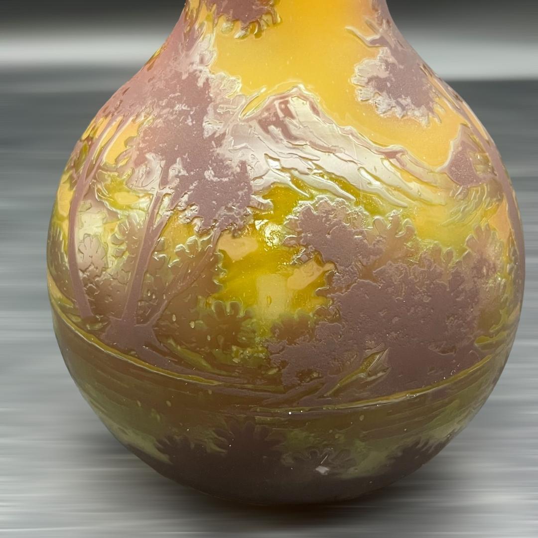 エミールガレ 　鶴首　花瓶　カメオ彫り　被せガラス　高さ24ｃｍ