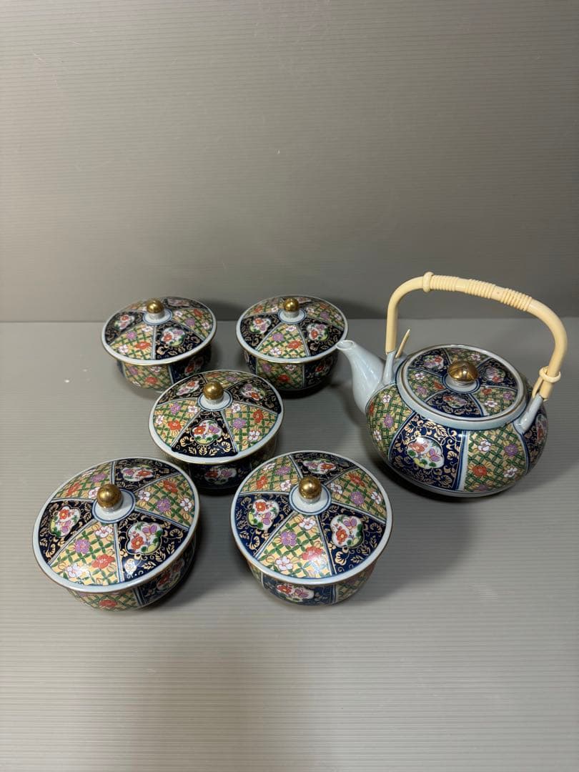 2272 有田焼 瑞窯 茶器セット　急須1客　湯呑蓋付5客　金彩