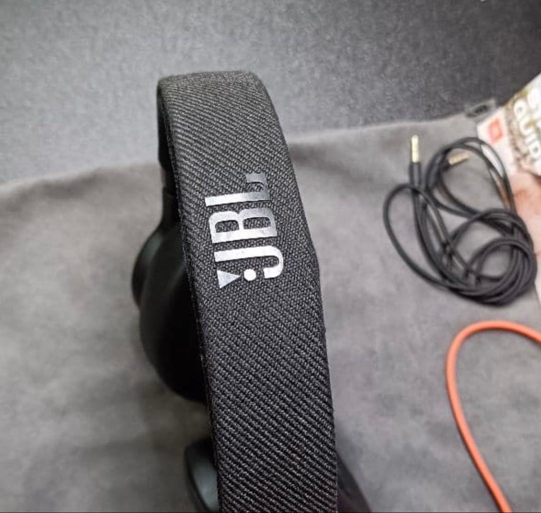 【新品同様】 JBL LIVE 770 NC Bluetooth ワイヤレス