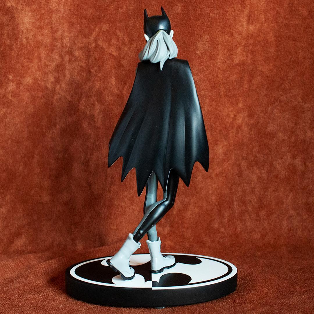 高*様 DCコレクティブル　バットガール スタチュー： バブス・ター