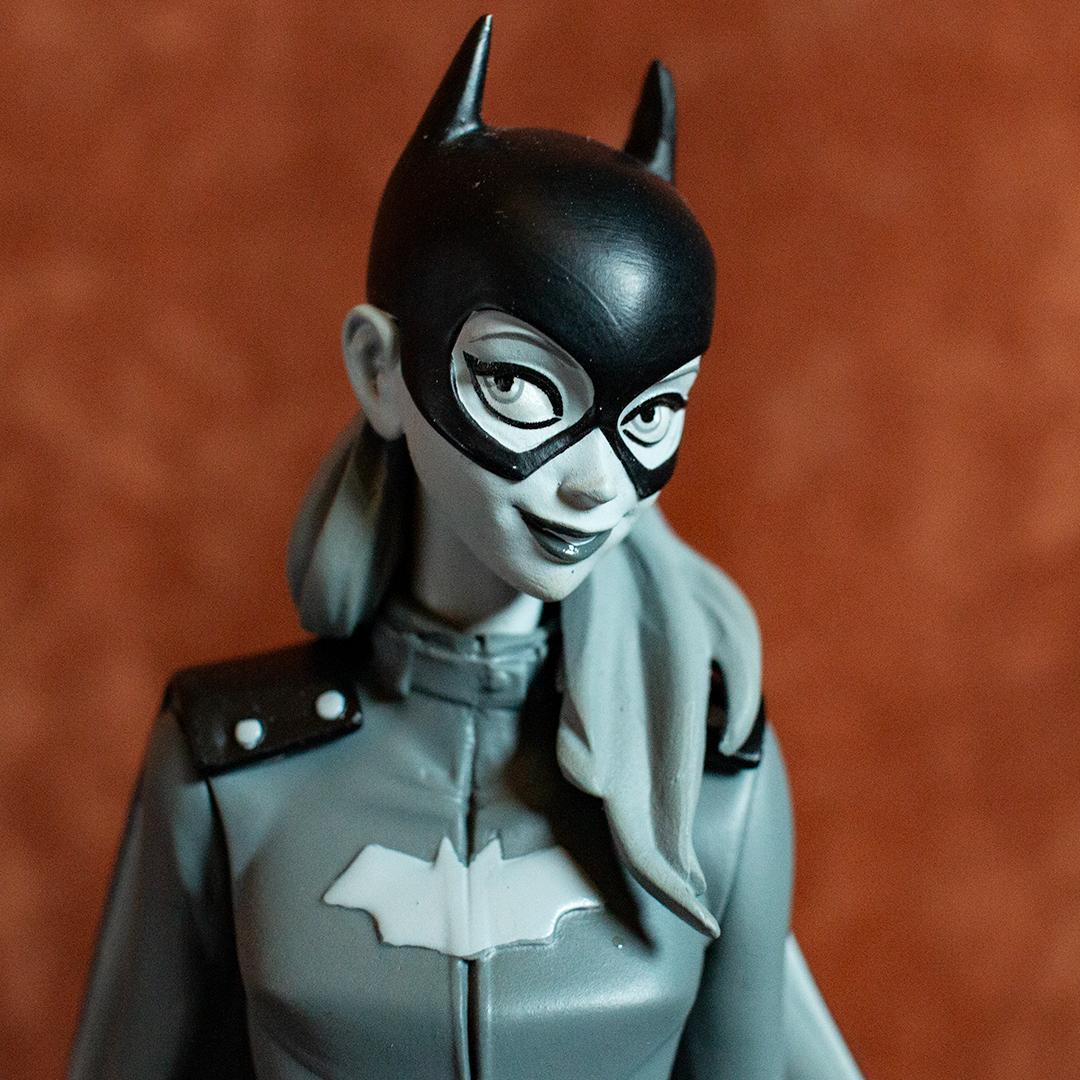 高*様 DCコレクティブル　バットガール スタチュー： バブス・ター