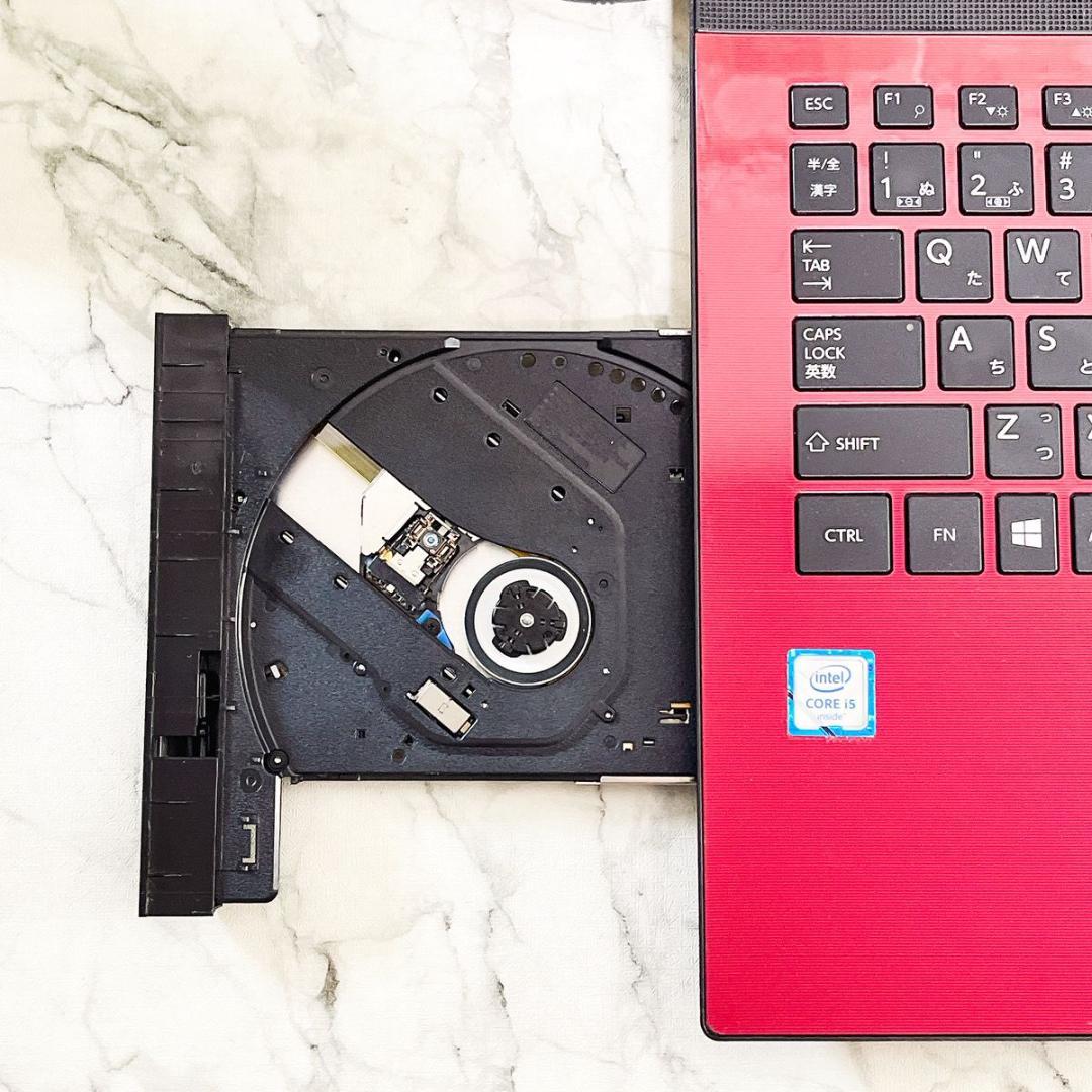 Windows11✨I5＆新品爆速SSD薄型ノートパソコン赤✨カメラ/オフィス付