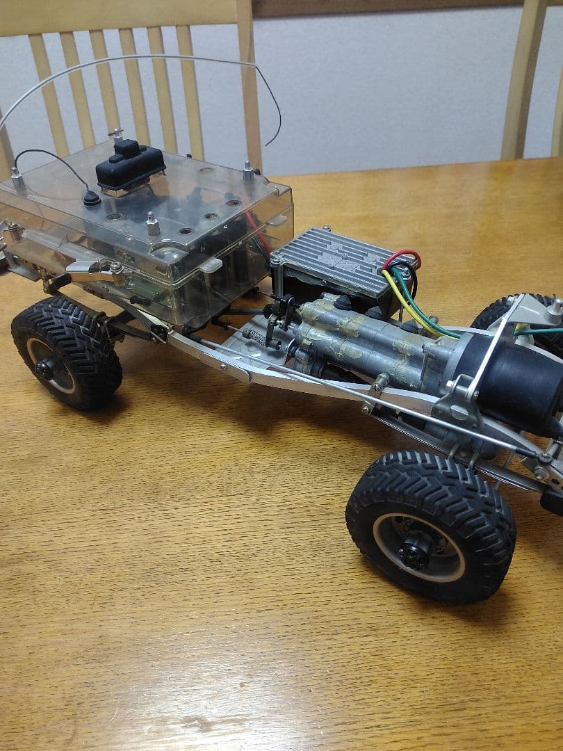 80年代◆タミヤ初代トヨタハイラックス　四駆ラジコン◆1/10スケール