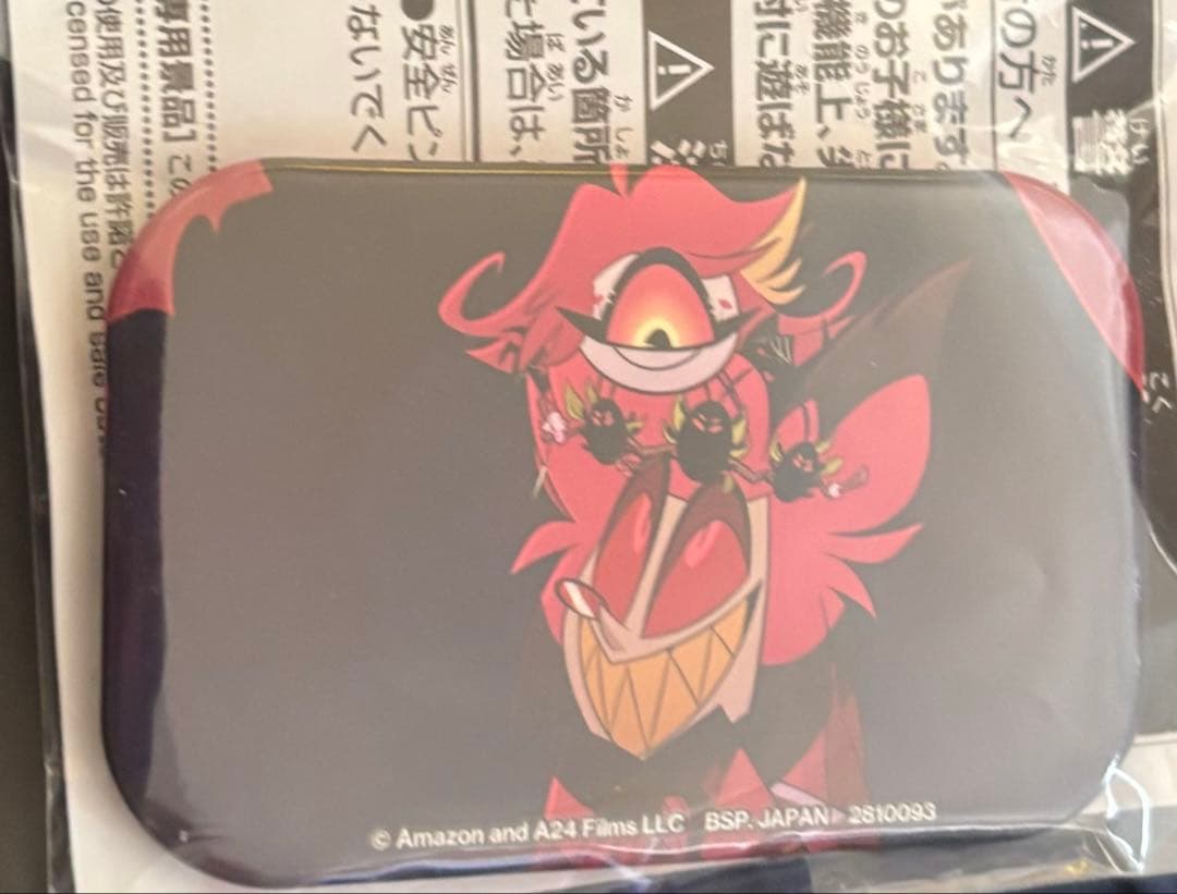 アニメキャラクター ピンバッジ