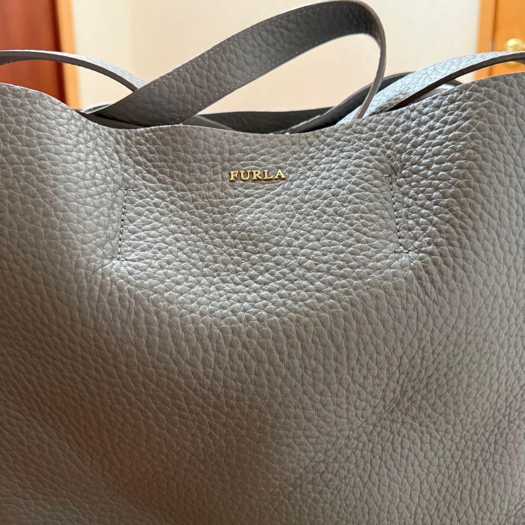FURLAショルダーバッグ
