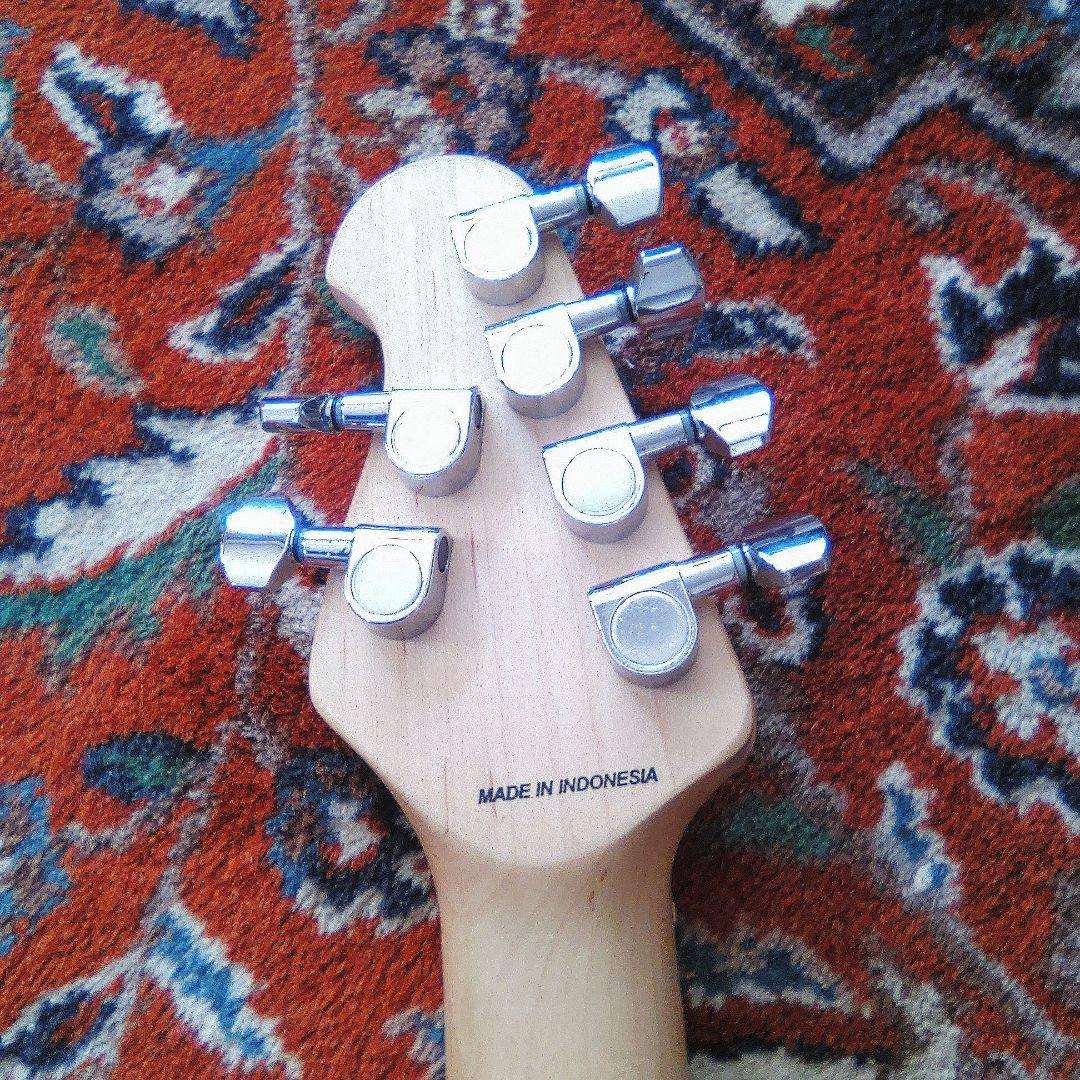 Sterling by Musicman Sub NB 中古