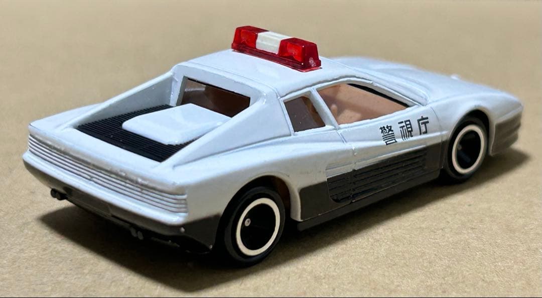 日本製 トミカ フェラーリ テスタロッサ パトロールカー