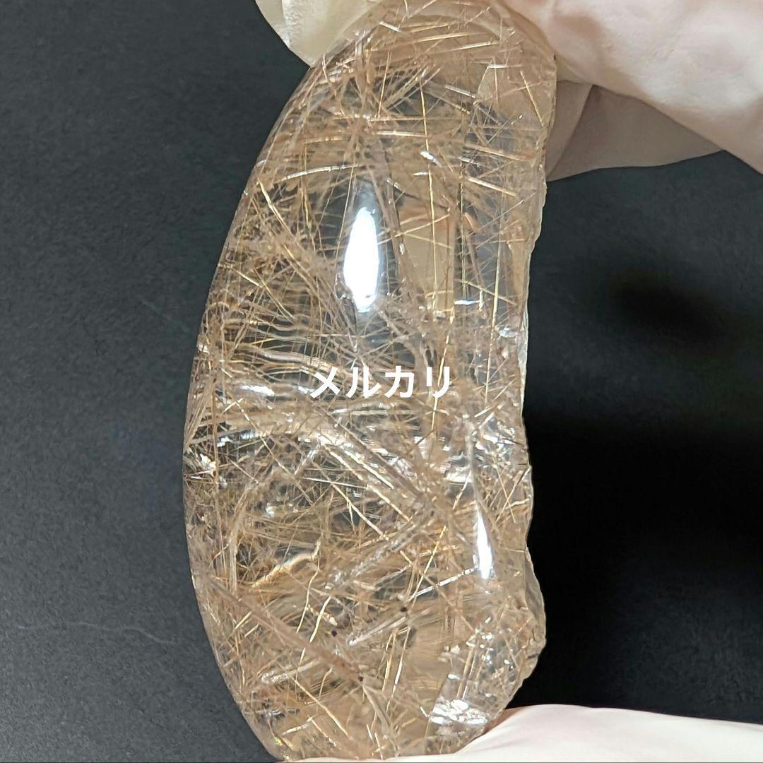 今だけ半額！ルチルクォーツ（ルチルレイテッド）磨き原石 専用台座付き