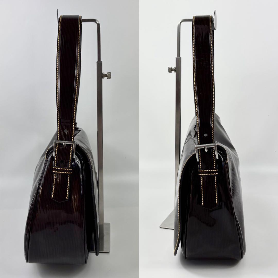 プラダ　PRADA ワンショルダーバッグ　ホーボー　ナイロン　トライアングルロゴ