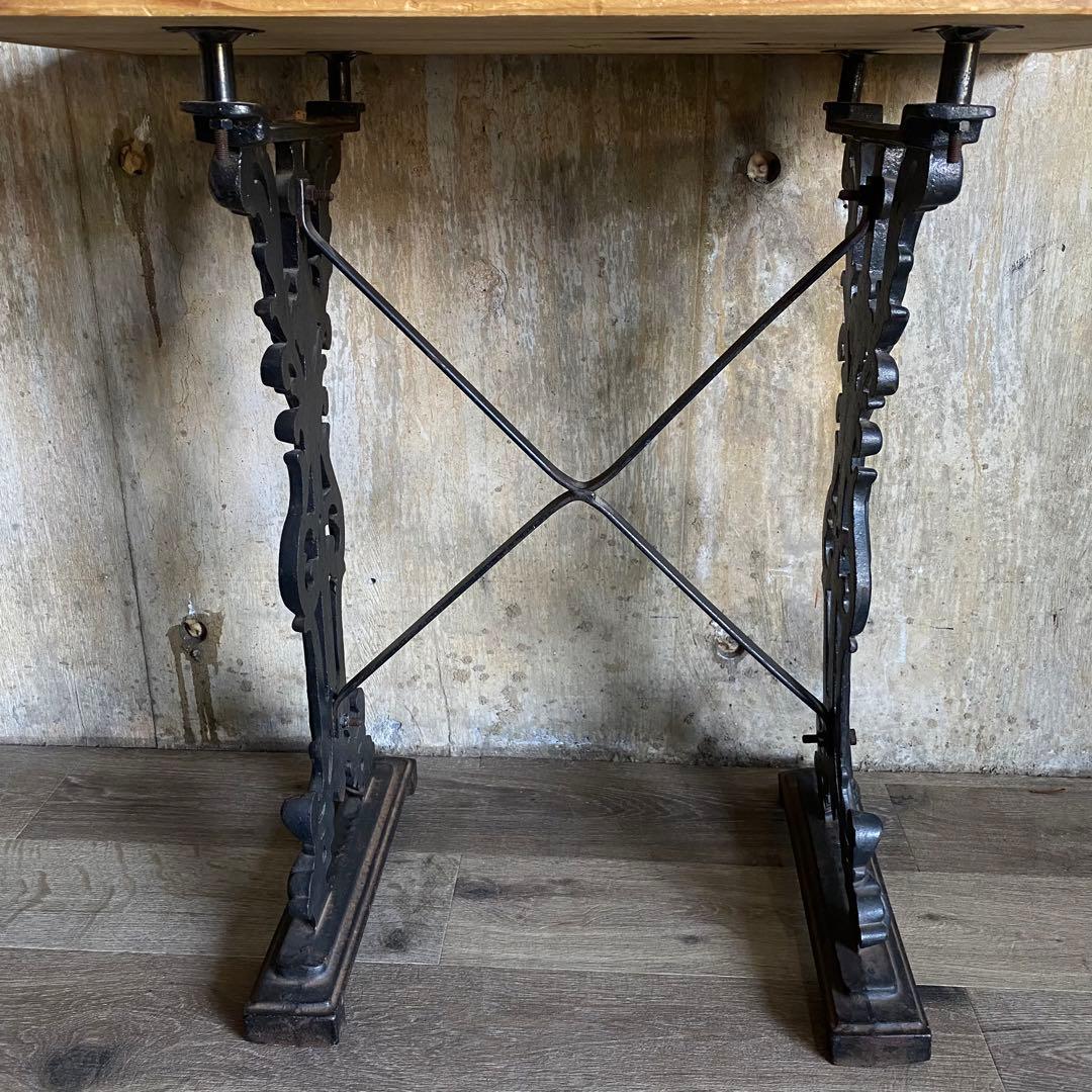 フランスヴィンテージ　鉄脚×古材 アンティークテーブル　カフェテーブル